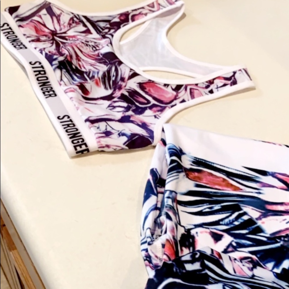 Top and bottom workout suit